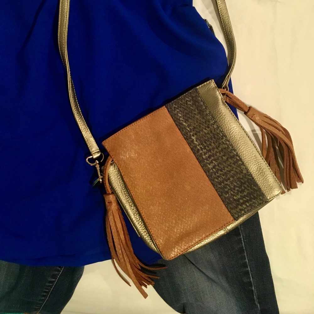 Kelly Wynne “Sorry not sorry” Satchel